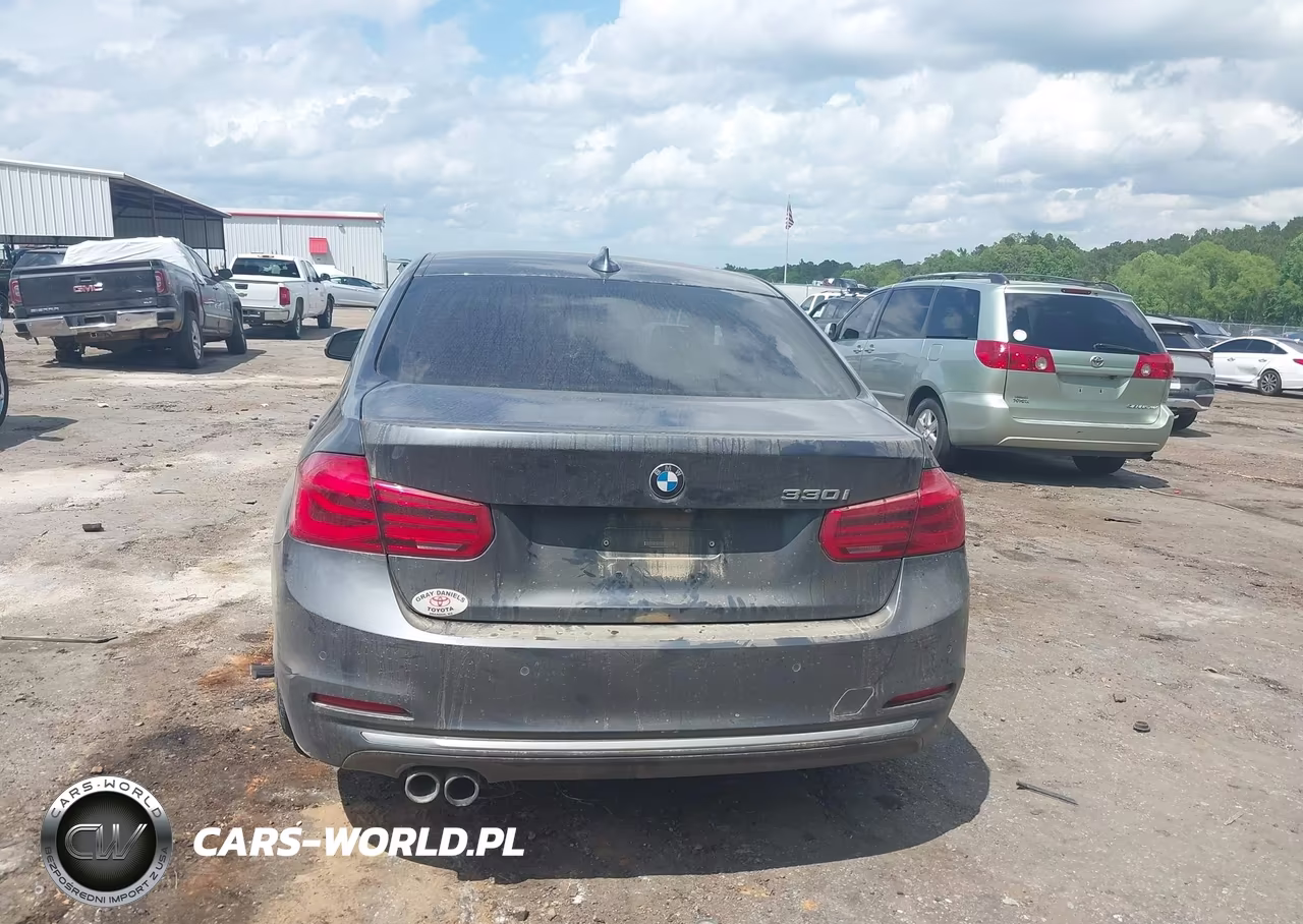 2018 BMW 330I VIN:WBA8B9C58JEE80768 - 17