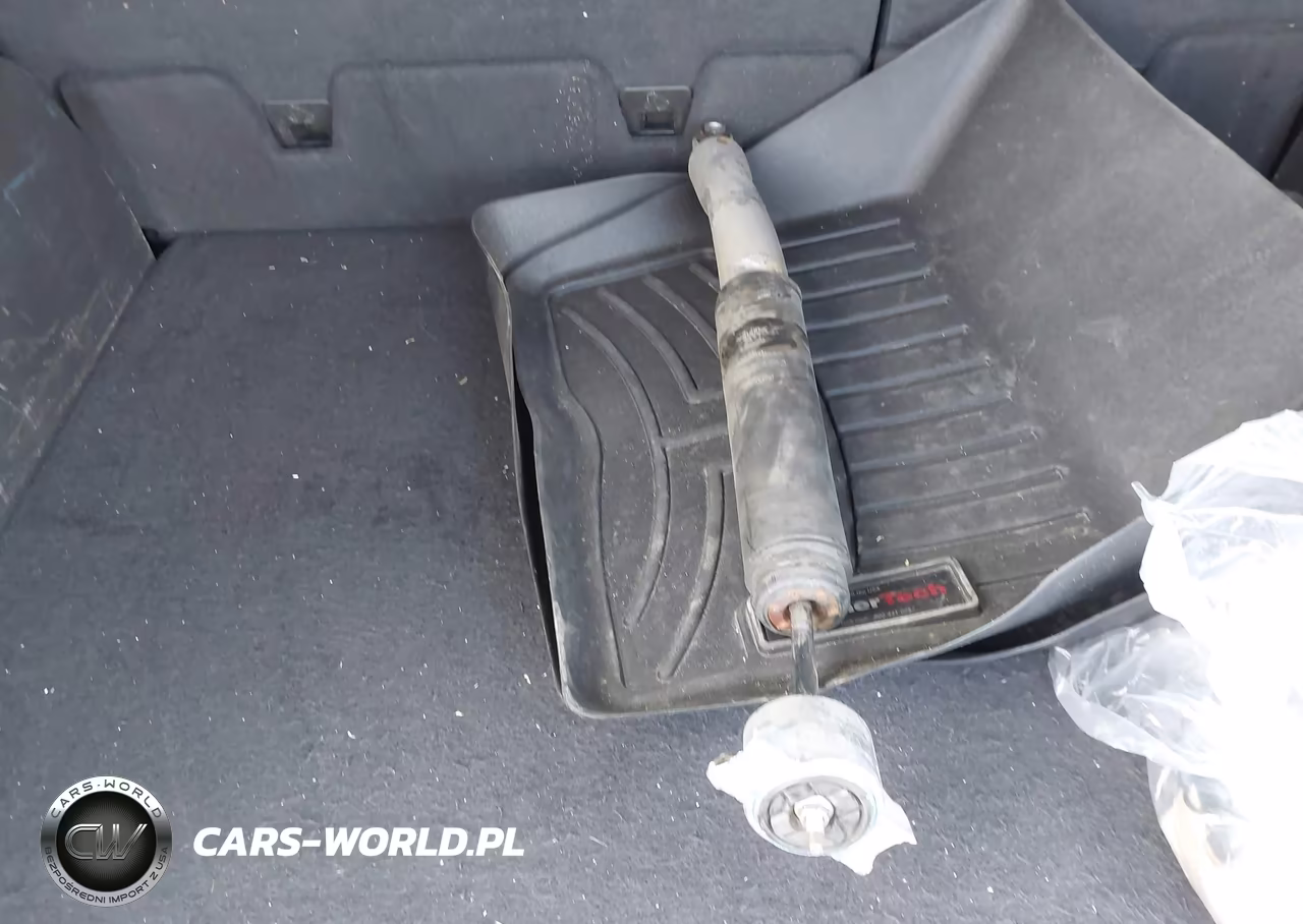 2019 Ford Escape Titanium VIN:1FMCU0J94KUB62803 - 12