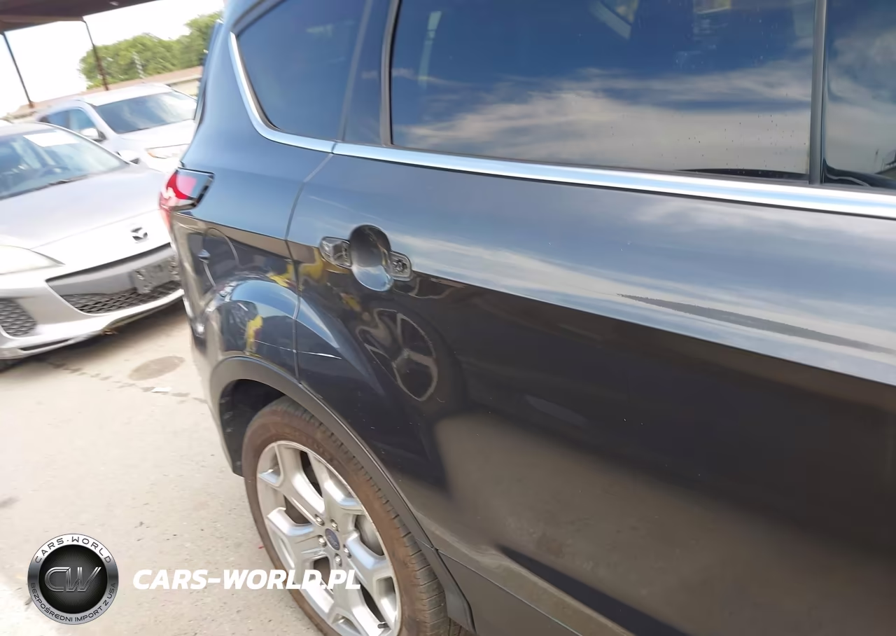 2019 Ford Escape Titanium VIN:1FMCU0J94KUB62803 - 17