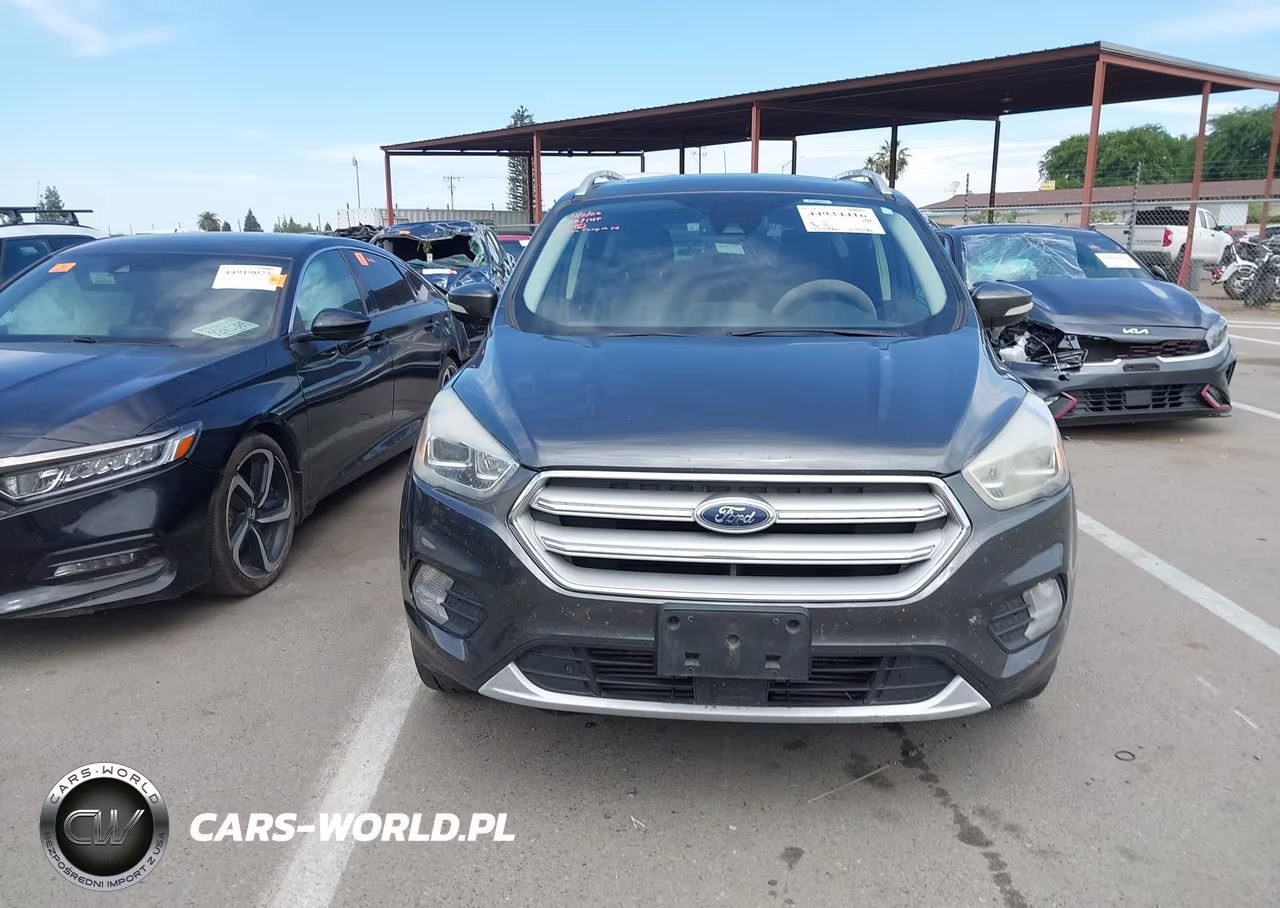 2019 Ford Escape Titanium VIN:1FMCU0J94KUB62803 - 18