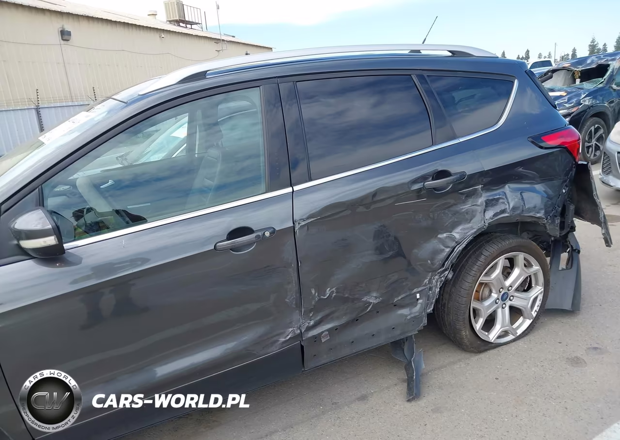 2019 Ford Escape Titanium VIN:1FMCU0J94KUB62803 - 6