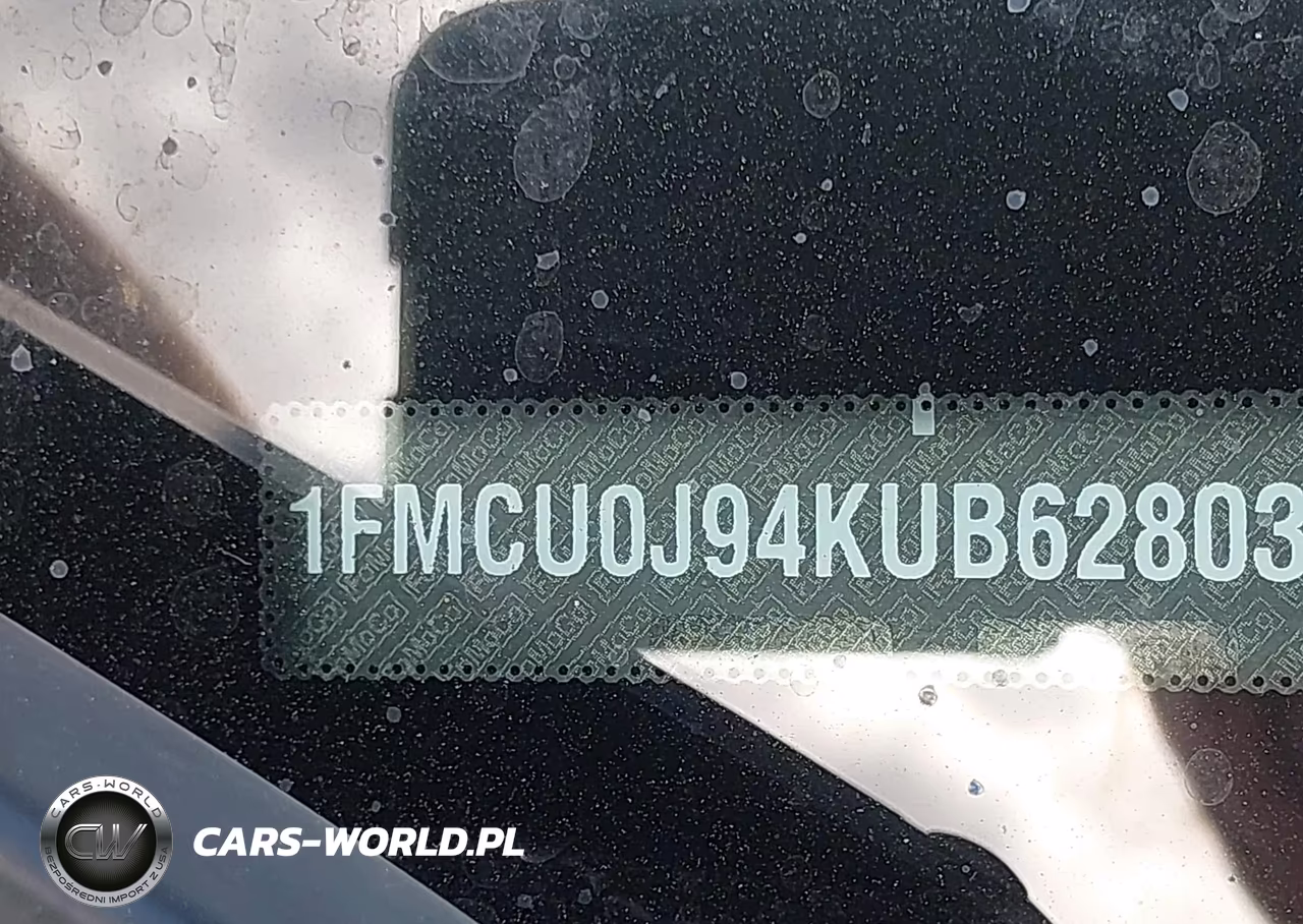2019 Ford Escape Titanium VIN:1FMCU0J94KUB62803 - 9