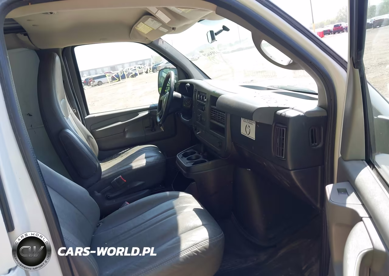 2012 Chevrolet Express 1500 Work Van VIN:1GCSHAF48C1139633 - 5