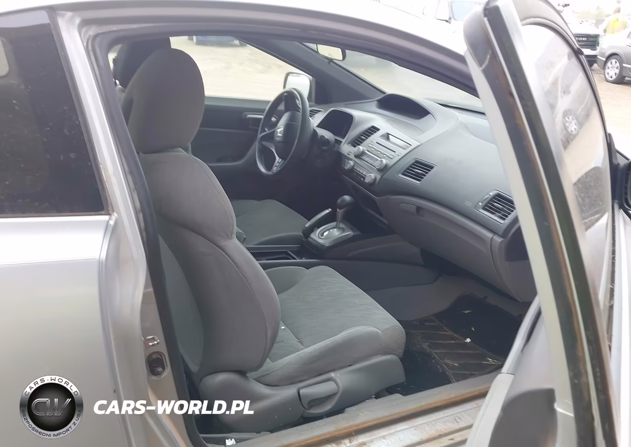 2008 Honda Civic Lx VIN:2HGFG12628H526555 - 5