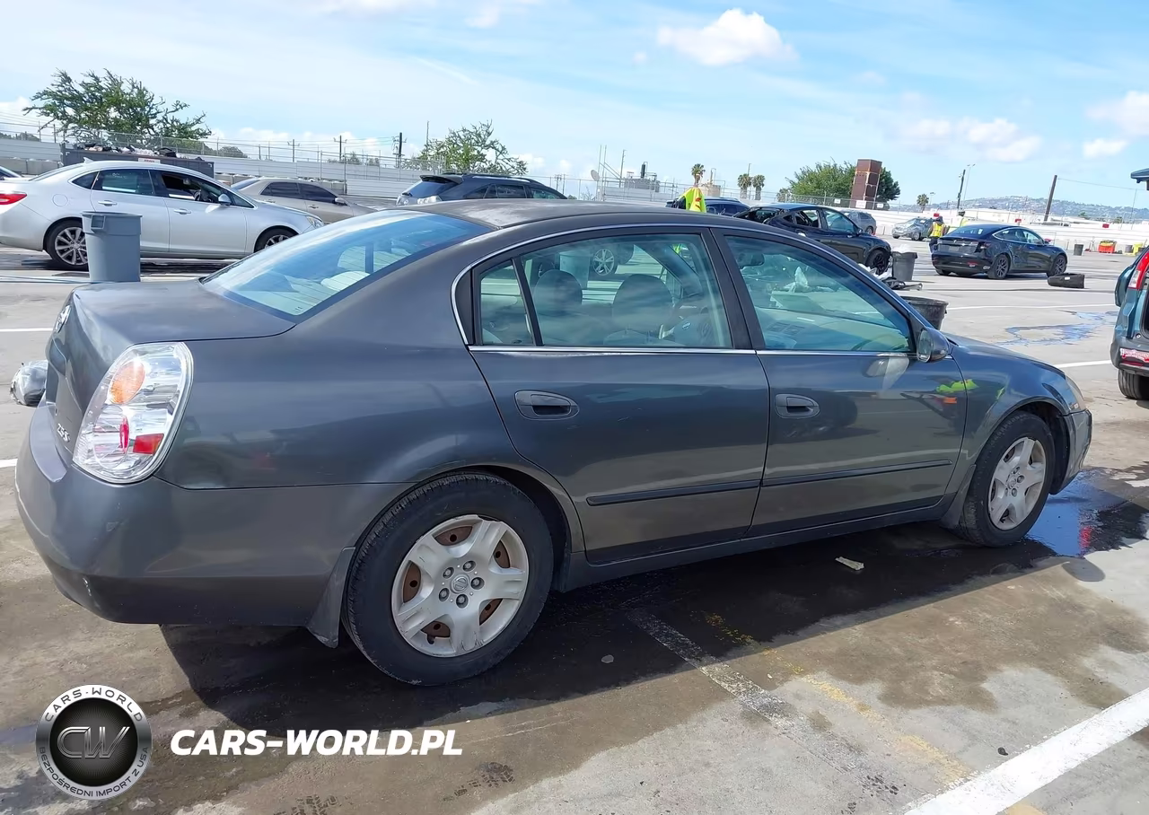 2004 Nissan Altima 2.5 S VIN:1N4AL11D24C144484 - 12