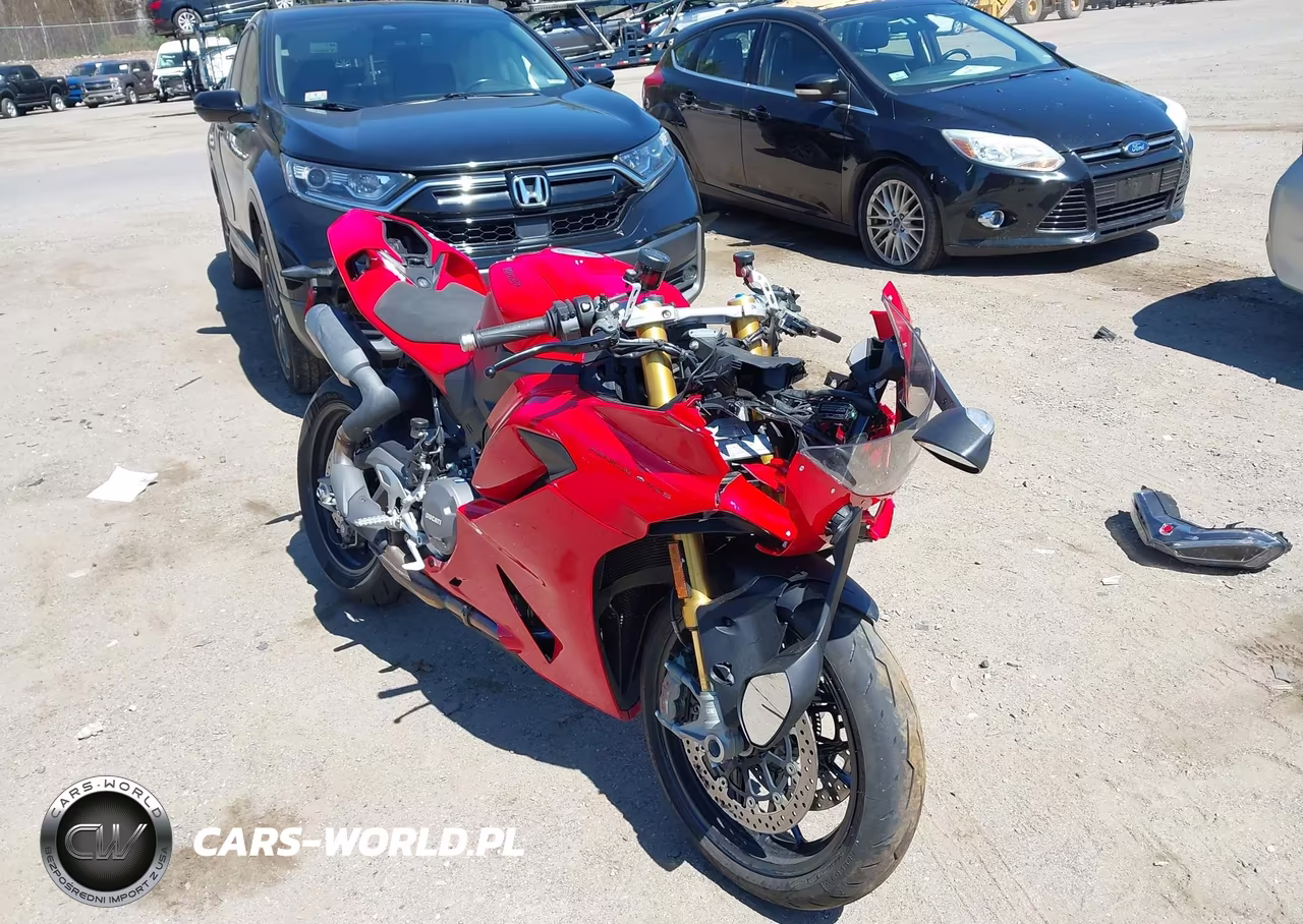 2025 Ducati Panigale V2-V2 S