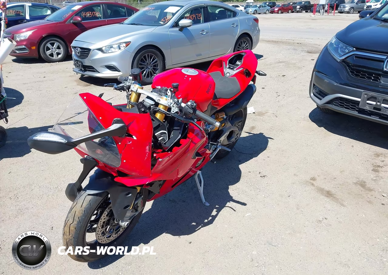 2025 Ducati Panigale V2-V2 S VIN:ZDMHAU8T6SB002272 - 2