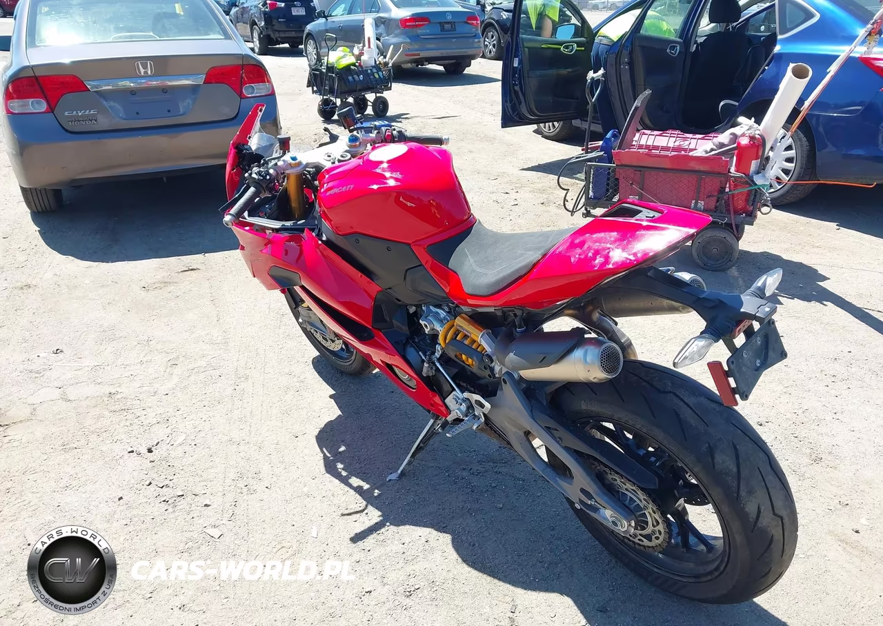 2025 Ducati Panigale V2-V2 S VIN:ZDMHAU8T6SB002272 - 3