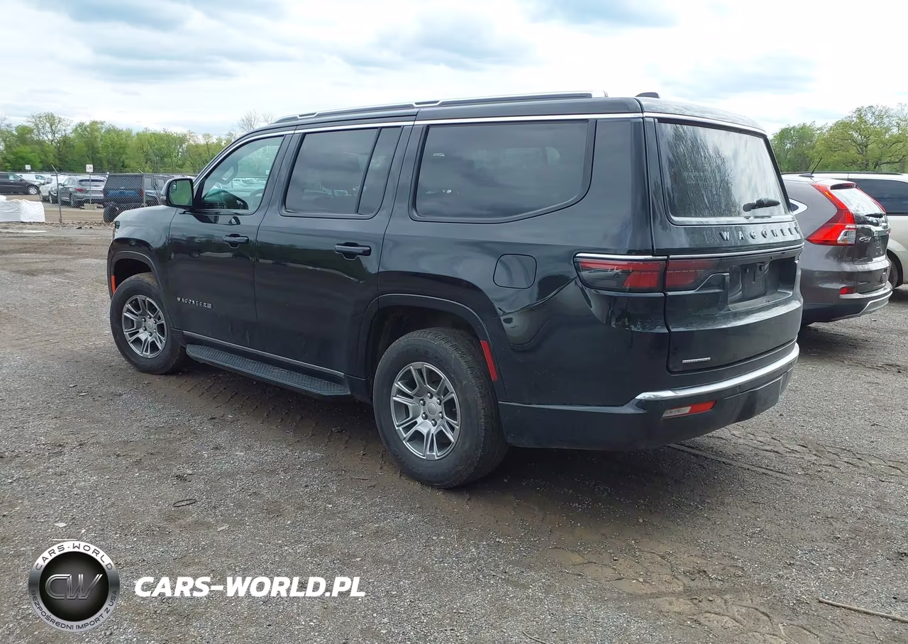 2023 Jeep Wagoneer Series I 4X4 VIN:1C4SJVAT0PS509094 - 3