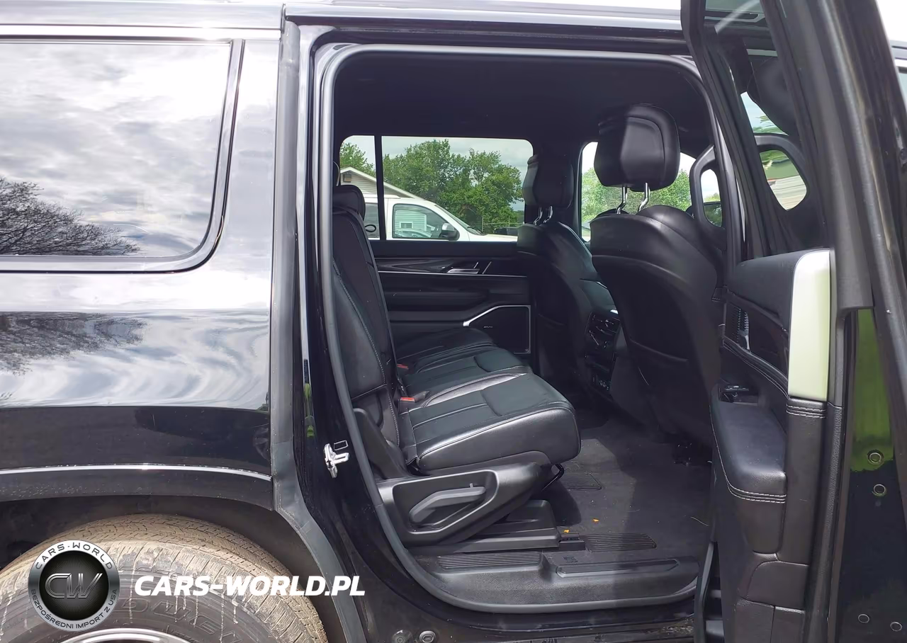 2023 Jeep Wagoneer Series I 4X4 VIN:1C4SJVAT0PS509094 - 8