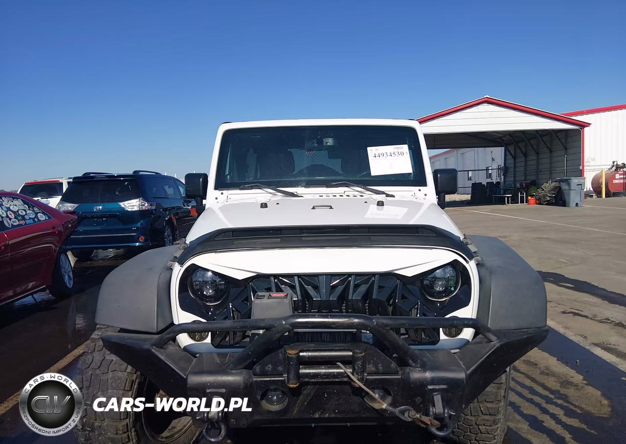 2014 Jeep Wrangler Unlimited Sport VIN:1C4HJWDG7EL139672 - 12