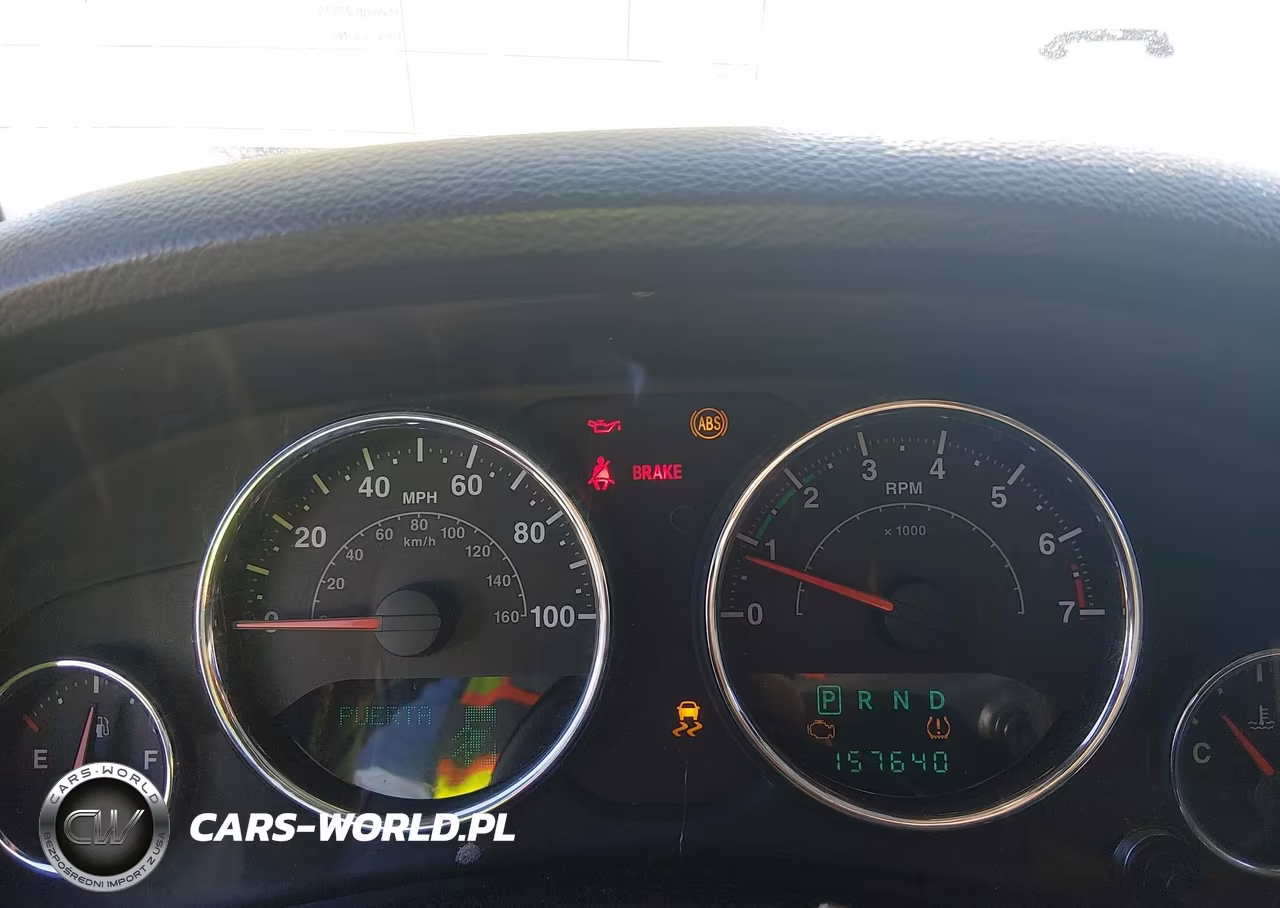 2014 Jeep Wrangler Unlimited Sport VIN:1C4HJWDG7EL139672 - 7