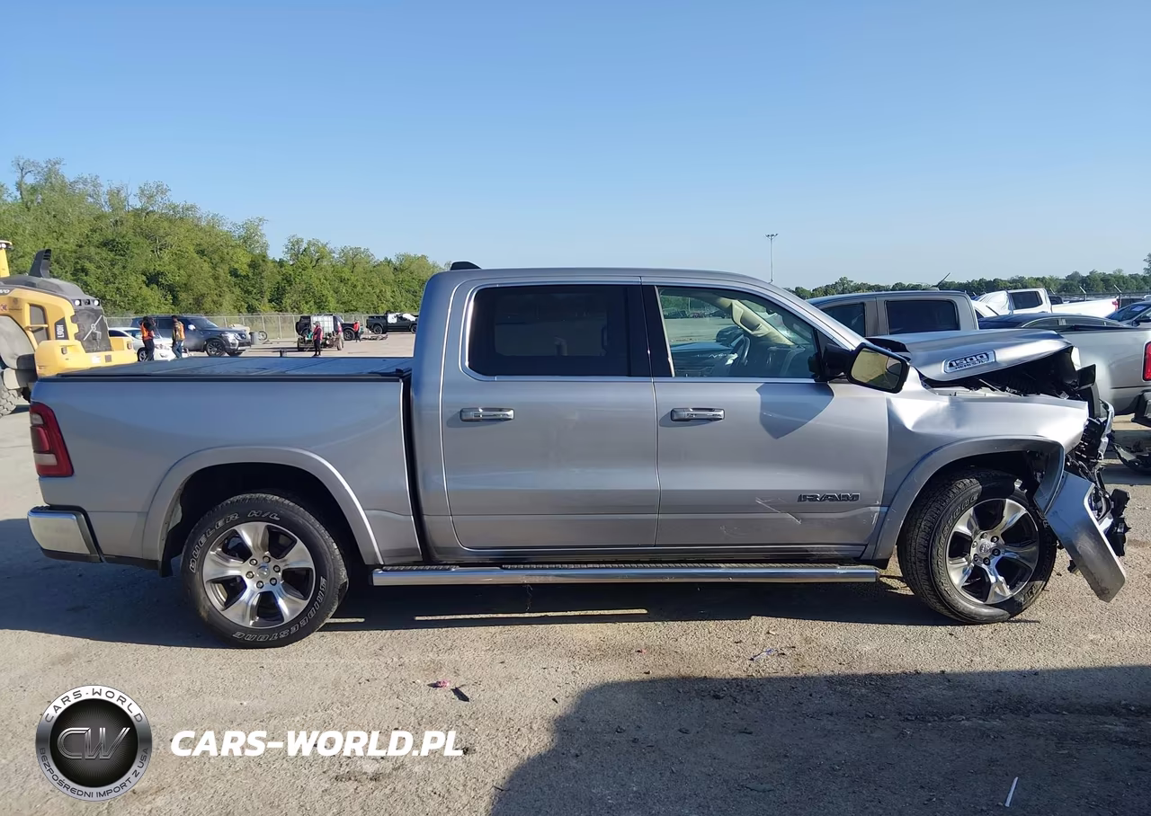 2019 Ram 1500 Laramie 4X2 5'7 Box VIN:1C6RREJT6KN821927 - 13