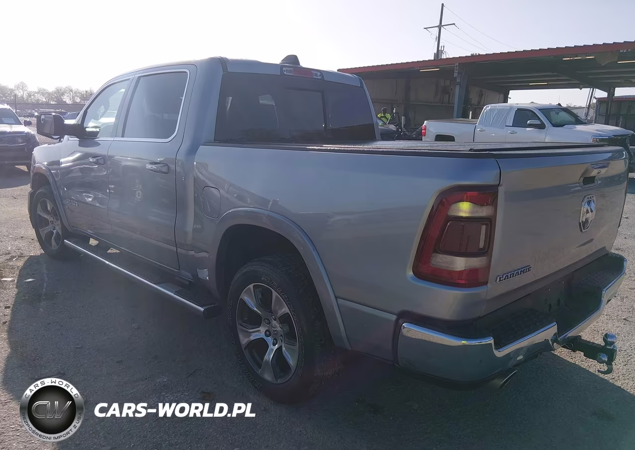 2019 Ram 1500 Laramie 4X2 5'7 Box VIN:1C6RREJT6KN821927 - 3