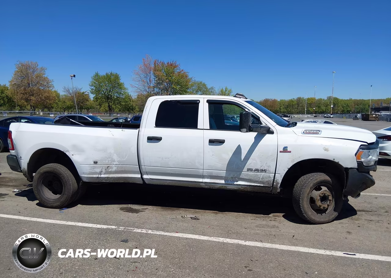 2022 Ram 3500 Tradesman 4X4 8' Box VIN:3C63RRGL7NG104826 - 13