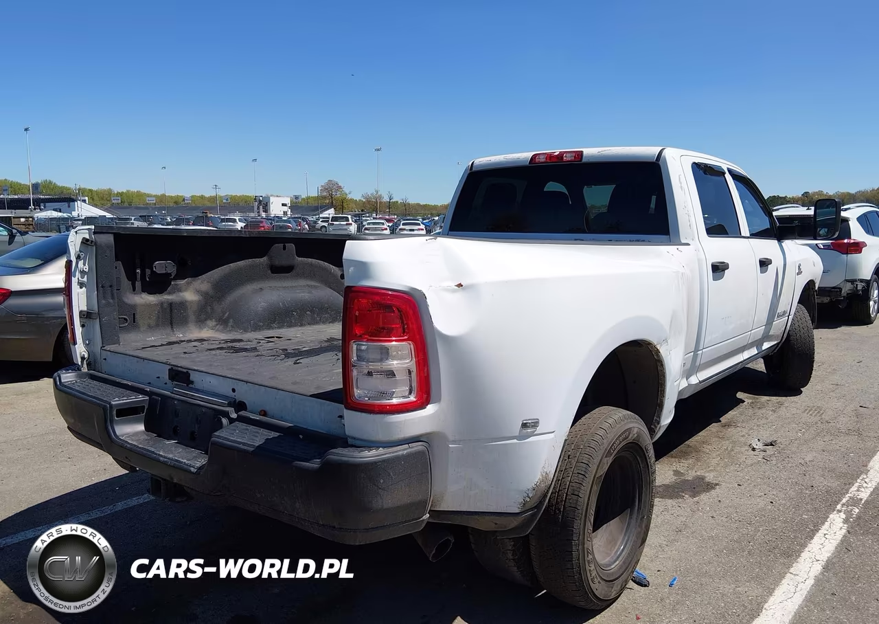 2022 Ram 3500 Tradesman 4X4 8' Box VIN:3C63RRGL7NG104826 - 4
