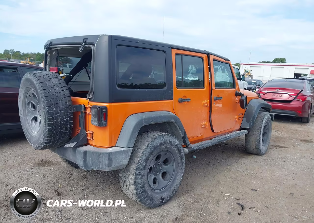 2012 Jeep Wrangler Unlimited Sport VIN:1C4BJWDG1CL273791 - 4