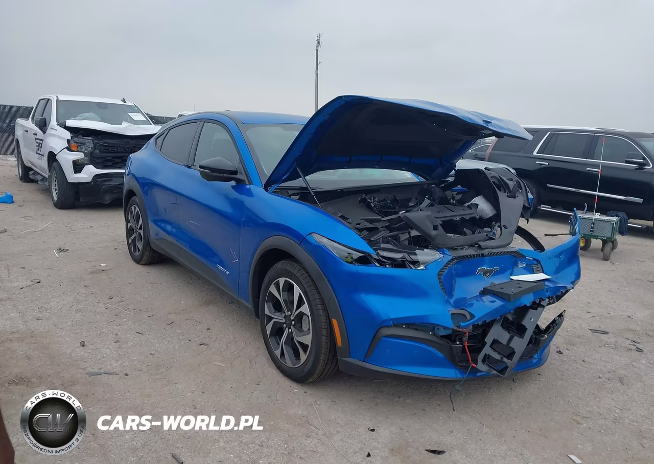2025 Ford Mustang Mach-E Select
