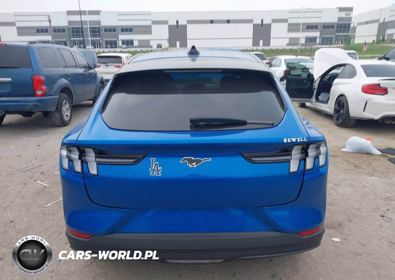 2025 Ford Mustang Mach-E Select VIN:3FMTK1R48SMA09785 - 16