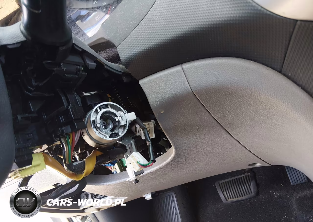 2013 Hyundai Accent Se VIN:KMHCU5AE6DU073652 - 14