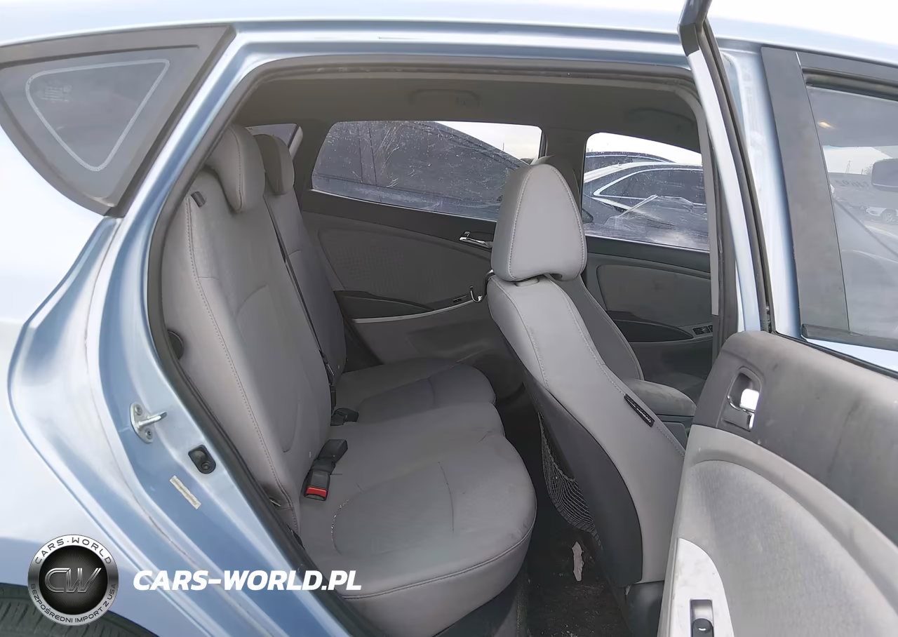 2013 Hyundai Accent Se VIN:KMHCU5AE6DU073652 - 8
