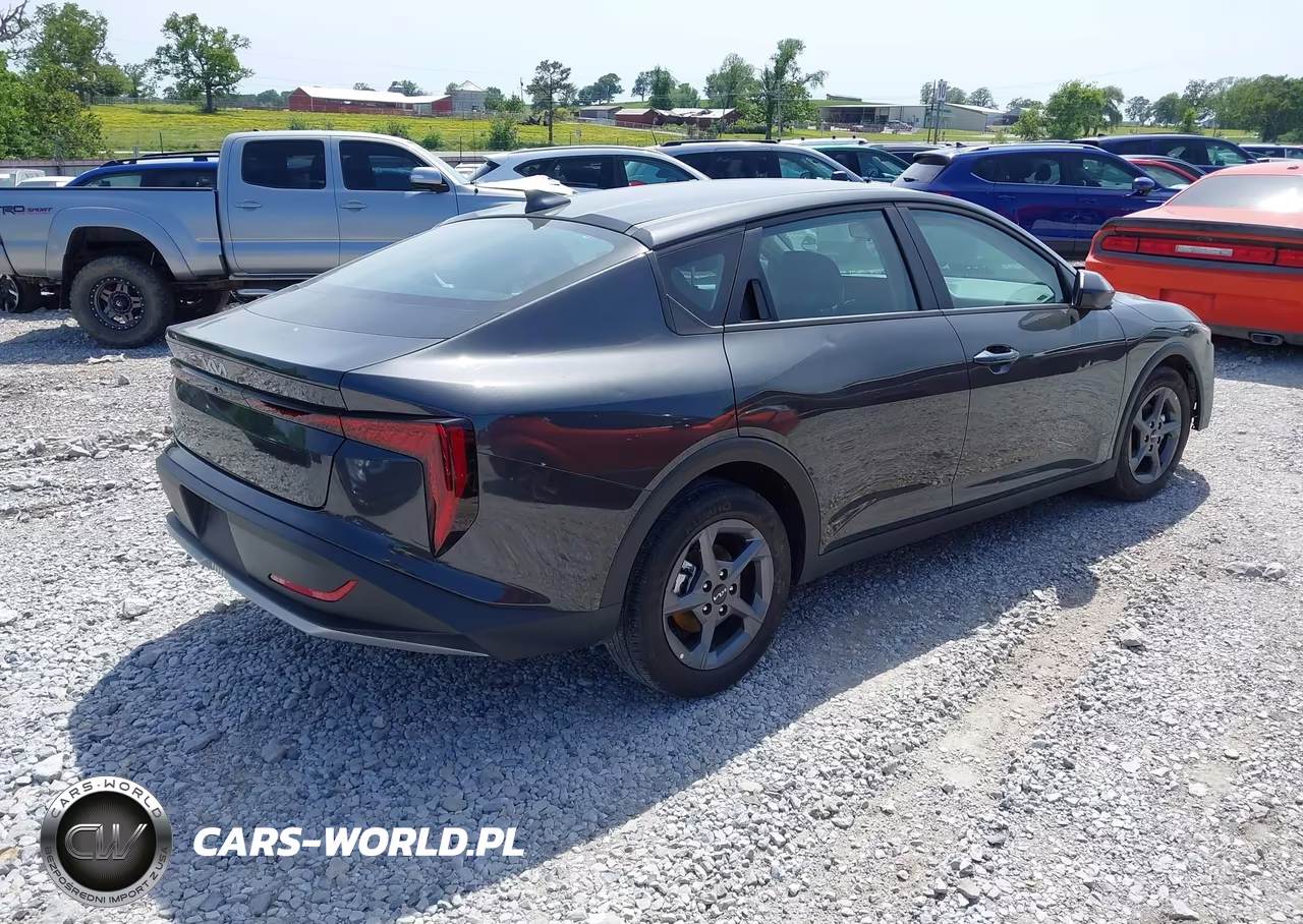 2025 Kia K4 Lxs VIN:3KPFT4DE0SE097757 - 4