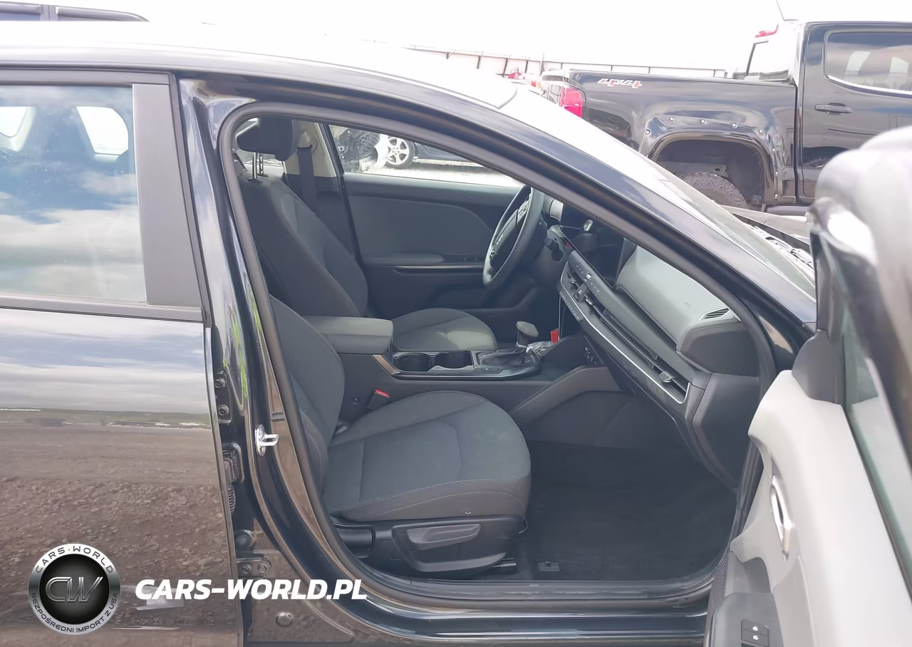2025 Kia K4 Lxs VIN:3KPFT4DE0SE097757 - 5