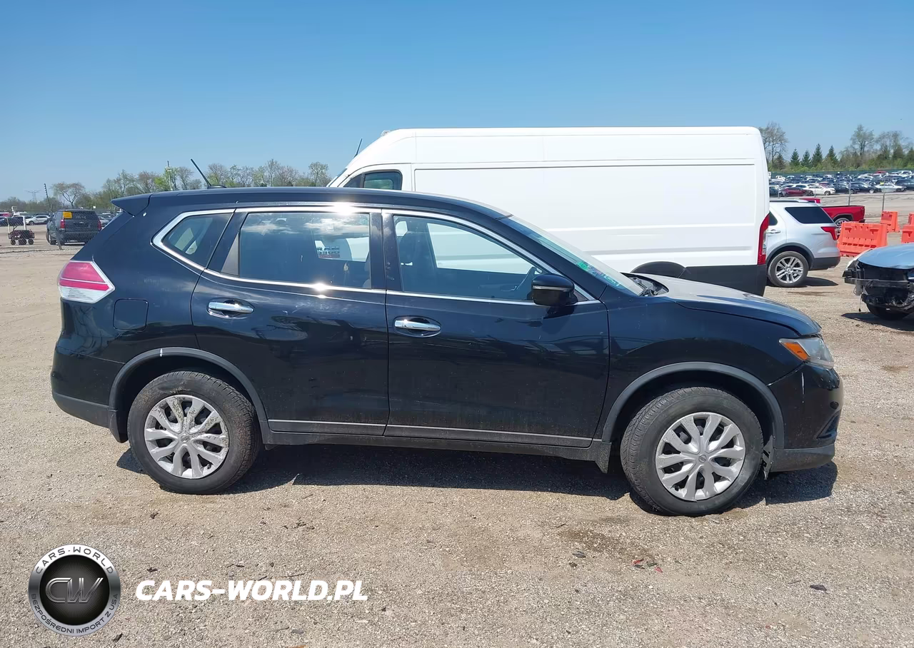 2015 Nissan Rogue S VIN:KNMAT2MV2FP577478 - 13