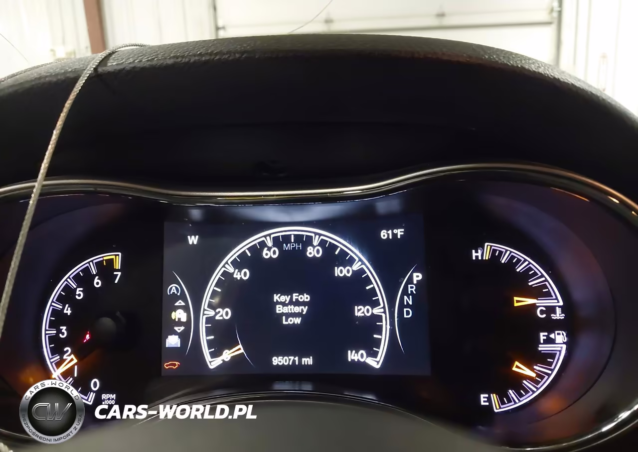 2019 Jeep Grand Cherokee Altitude 4X4 VIN:1C4RJFAG4KC611024 - 7