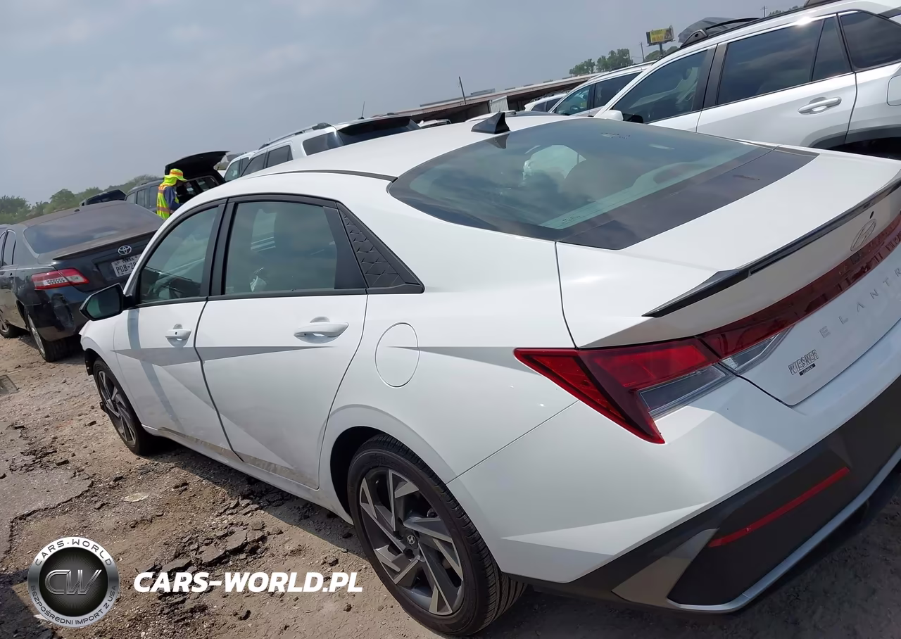 2025 Hyundai Elantra Sel Sport VIN:KMHLM4DG6SU087149 - 14