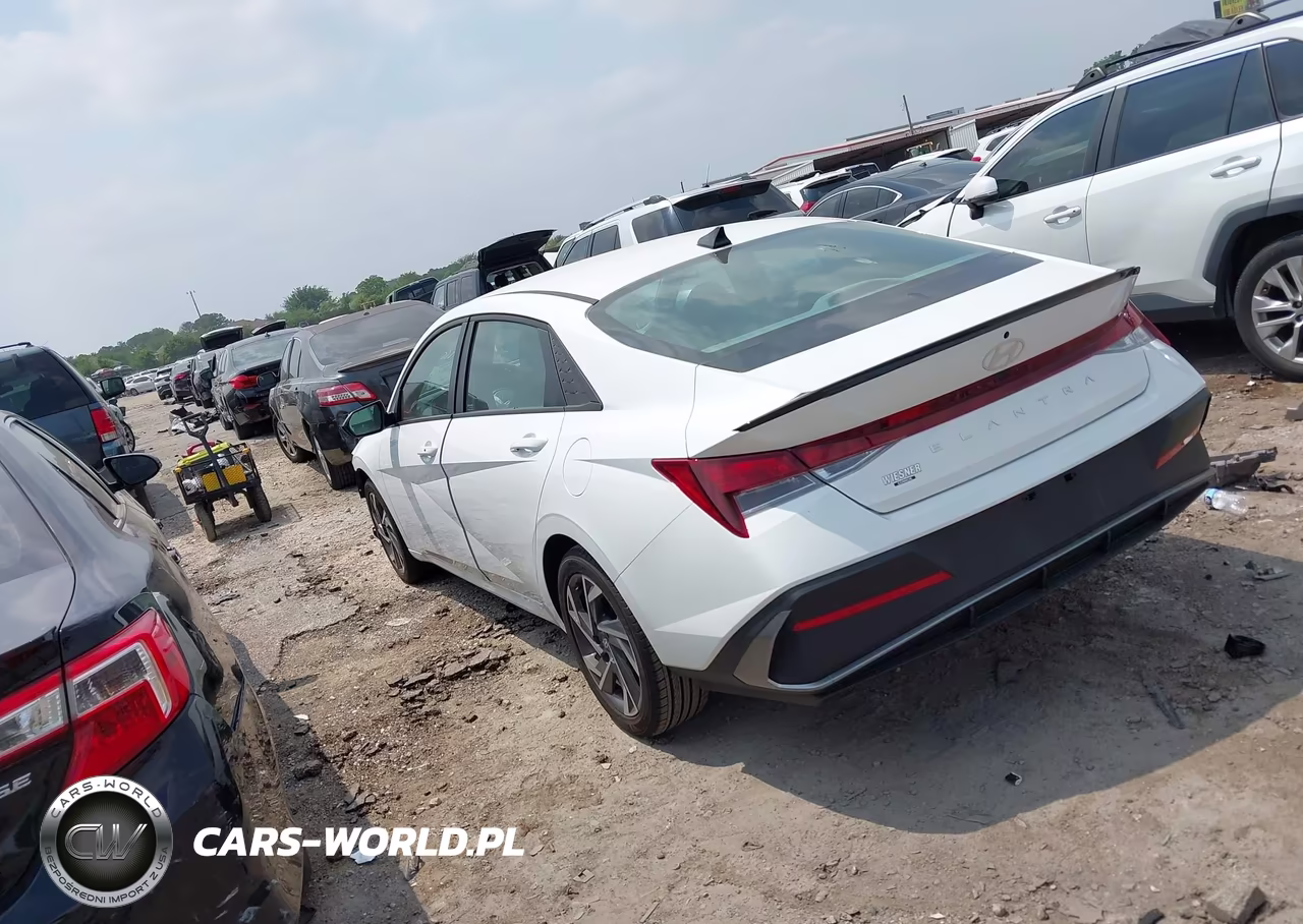2025 Hyundai Elantra Sel Sport VIN:KMHLM4DG6SU087149 - 3