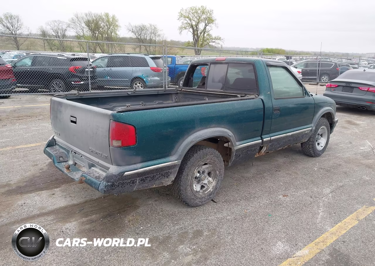 1997 Chevrolet S-10 Ls Fleetside VIN:1GCCS14XXV8132650 - 4