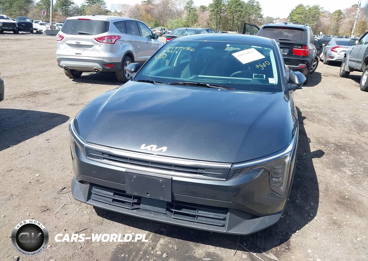 2025 Kia K4 Lxs VIN:3KPFT4DE2SE142200 - 12