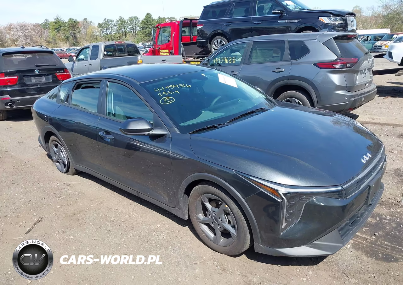 2025 Kia K4 Lxs VIN:3KPFT4DE2SE142200 - 13