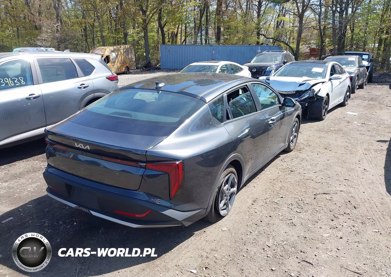 2025 Kia K4 Lxs VIN:3KPFT4DE2SE142200 - 4