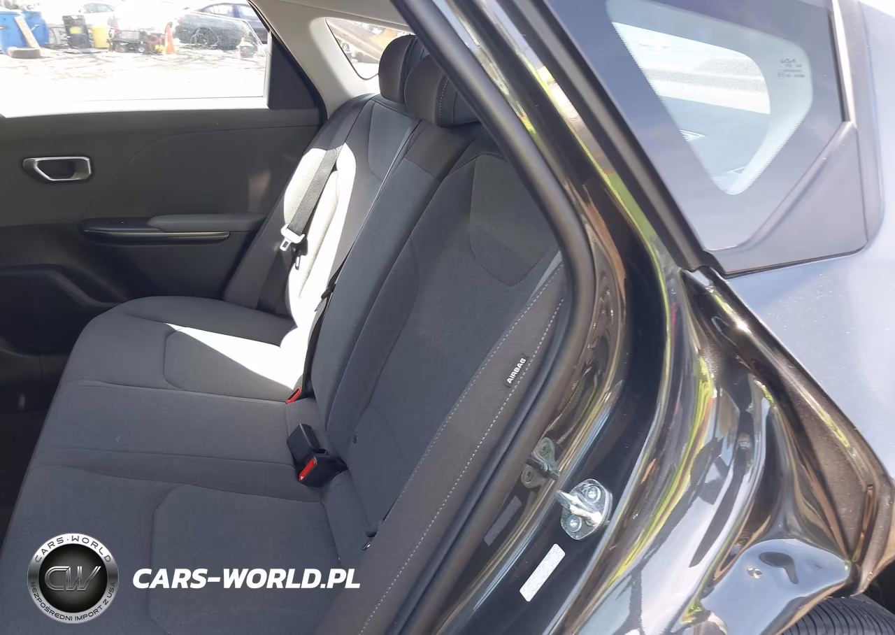 2025 Kia K4 Lxs VIN:3KPFT4DE2SE142200 - 8
