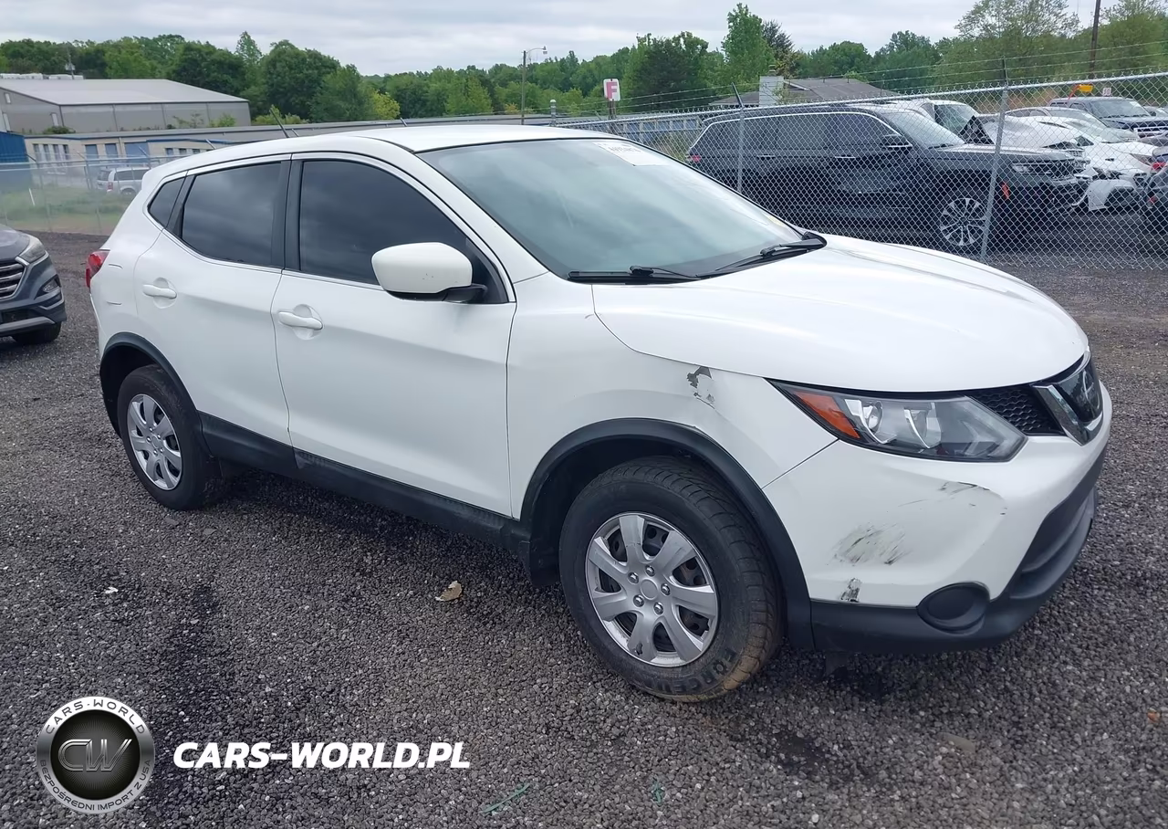 2018 Nissan Rogue Sport S – zdjęcie 1 z 16