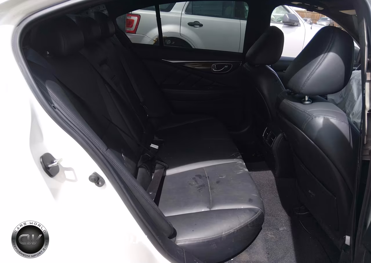 2018 Infiniti Q50 3.0T Luxe VIN:JN1EV7ARXJM439359 - 8