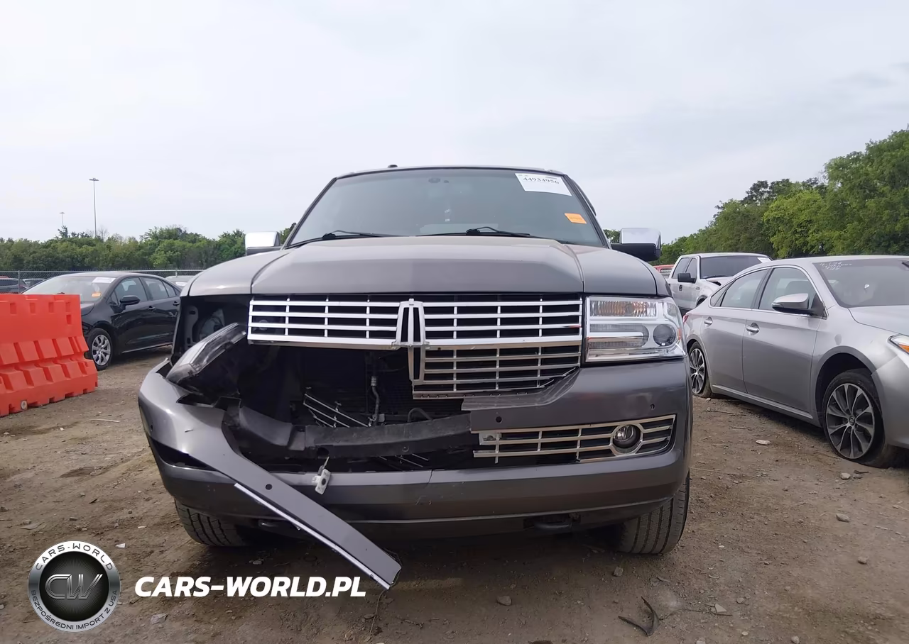 2014 Lincoln Navigator VIN:5LMJJ2H59EEL04735 - 12