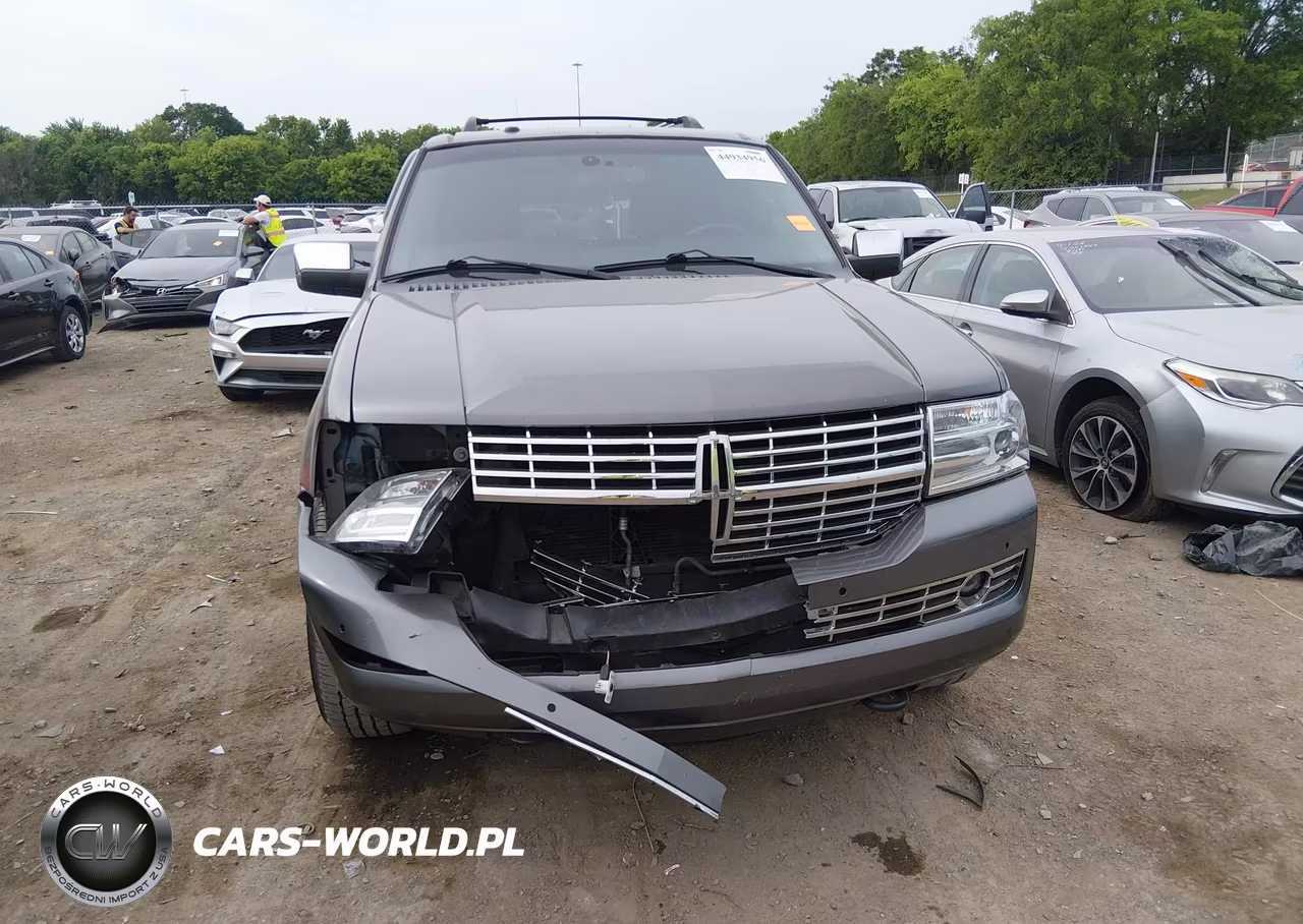 2014 Lincoln Navigator VIN:5LMJJ2H59EEL04735 - 6