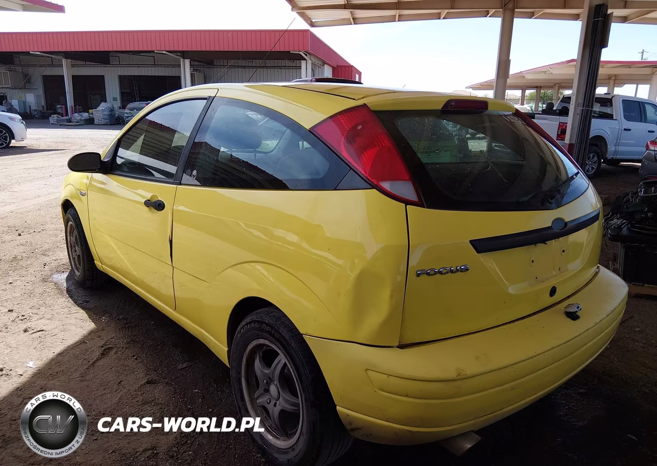 2005 Ford Focus Zx3 VIN:3FAFP31N45R142270 - 3