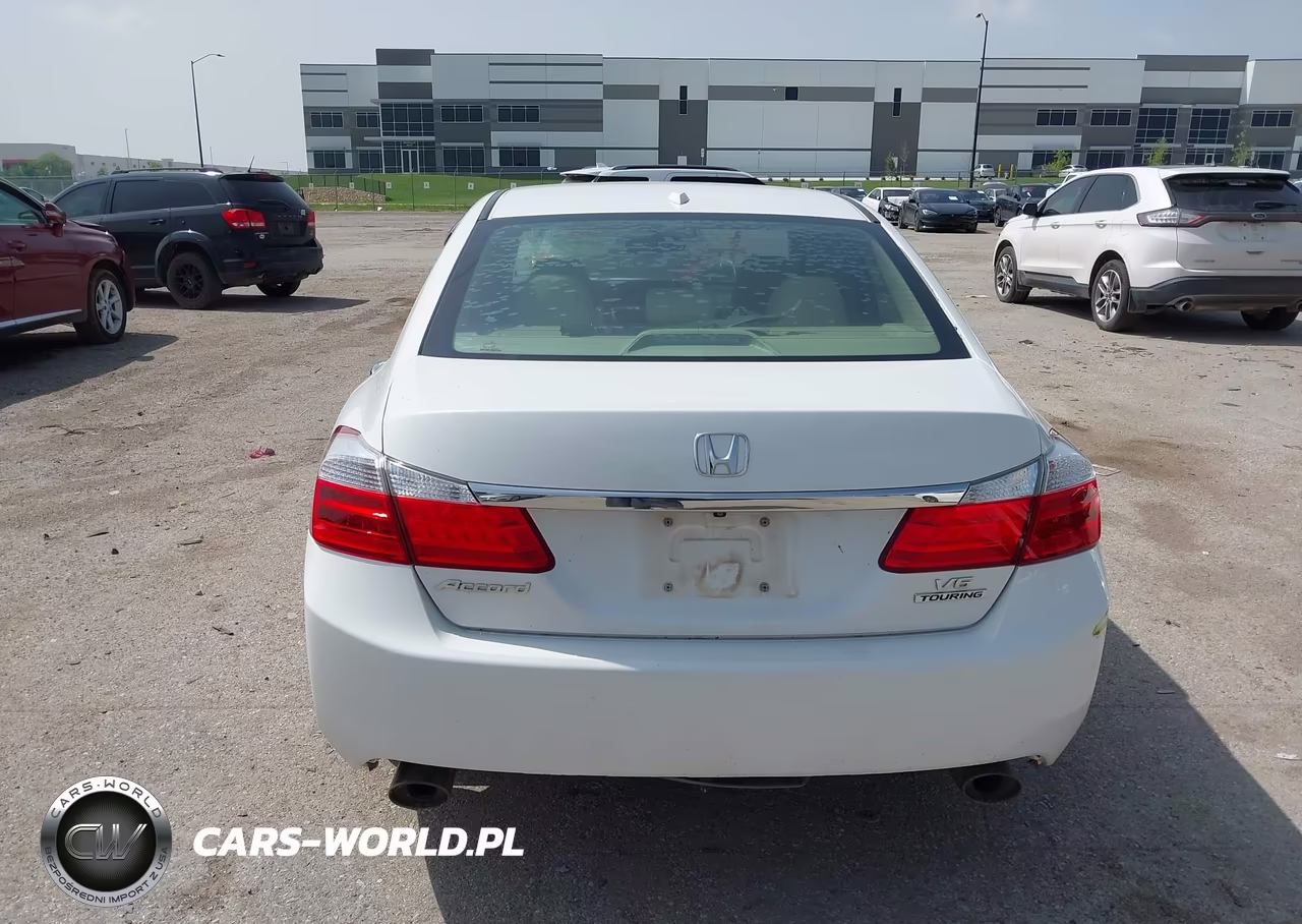 2015 Honda Accord Touring VIN:1HGCR3F95FA021456 - 16