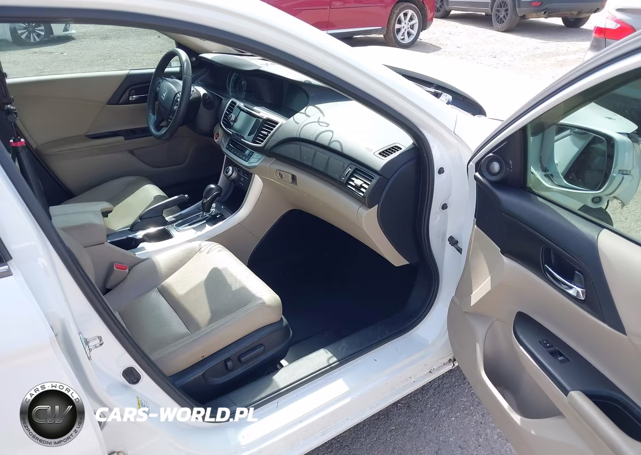 2015 Honda Accord Touring VIN:1HGCR3F95FA021456 - 5