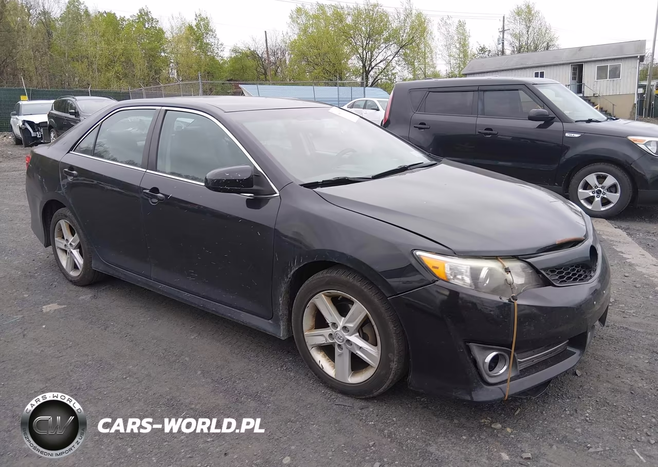 2014 Toyota Camry Se – zdjęcie 1 z 16