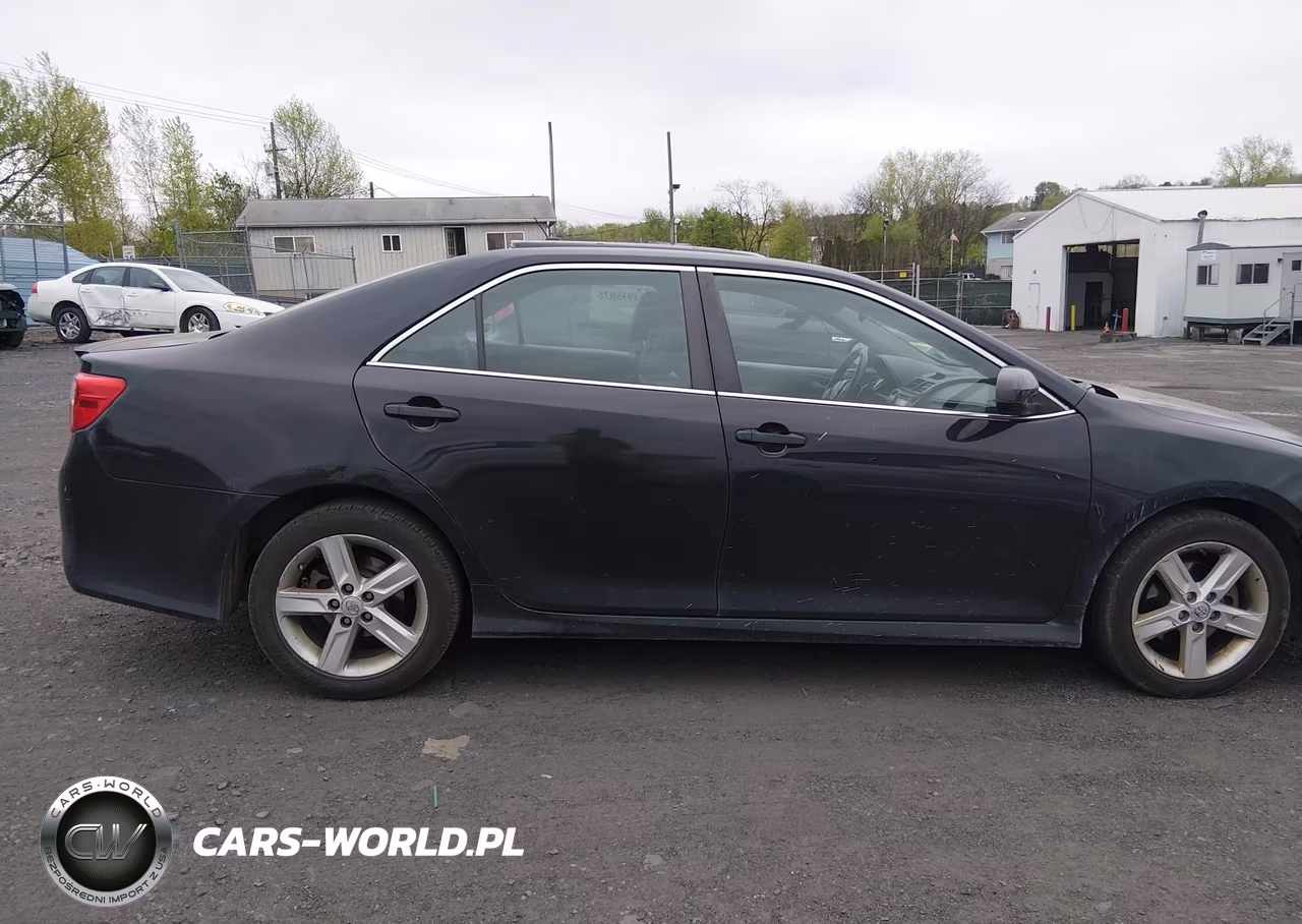 2014 Toyota Camry Se VIN:4T1BF1FK1EU447485 - 13