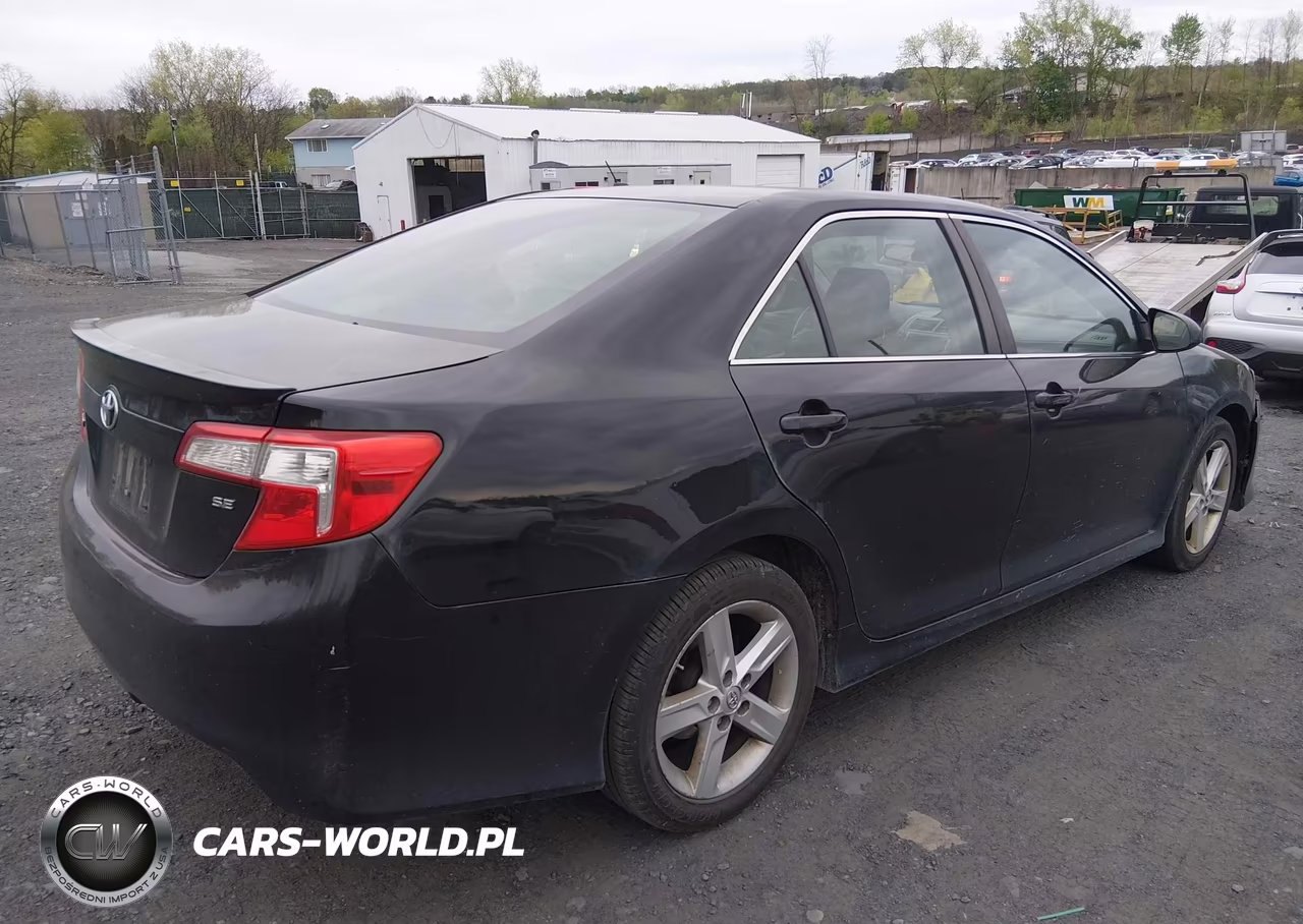 2014 Toyota Camry Se VIN:4T1BF1FK1EU447485 - 4