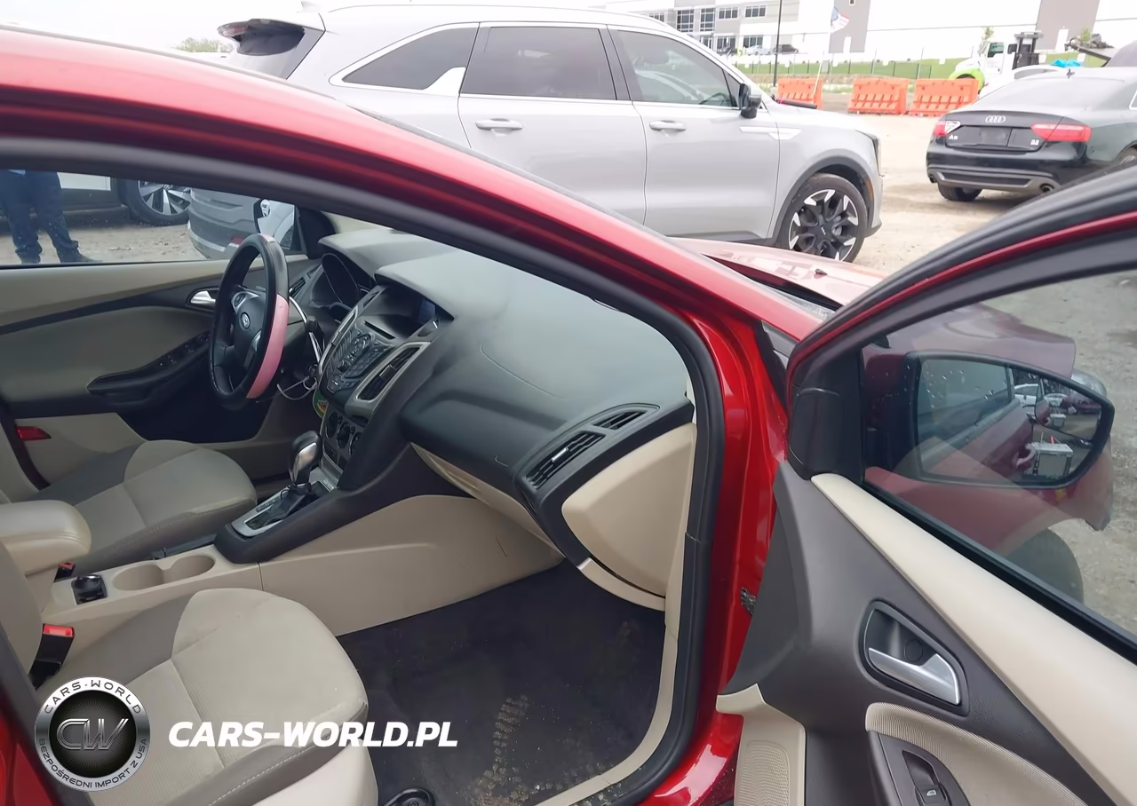 2013 Ford Focus Se VIN:1FADP3F28DL359873 - 5