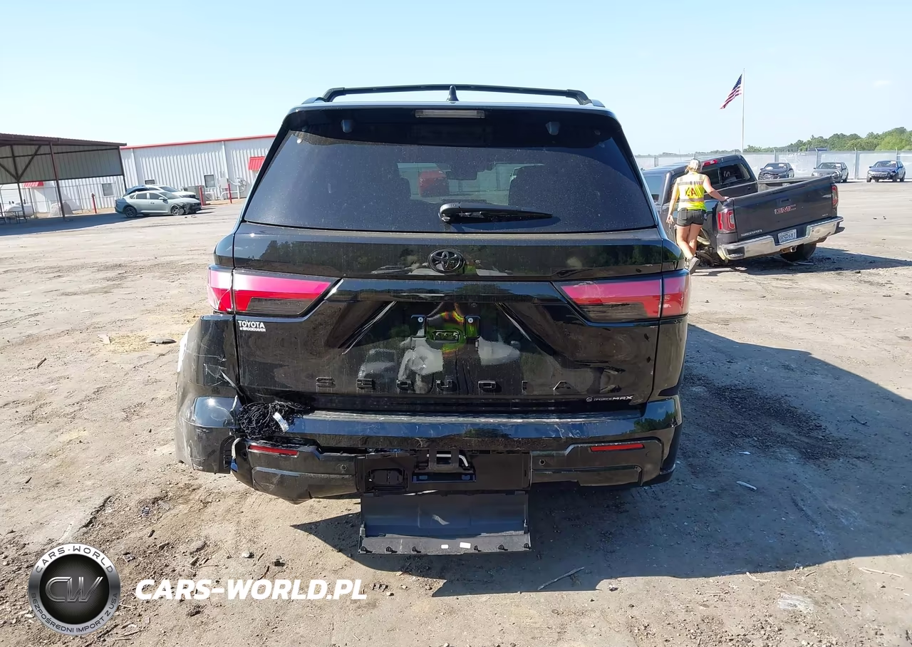 2026 Toyota Sequoia Platinum VIN:7SVAAABA1TX090774 - 17