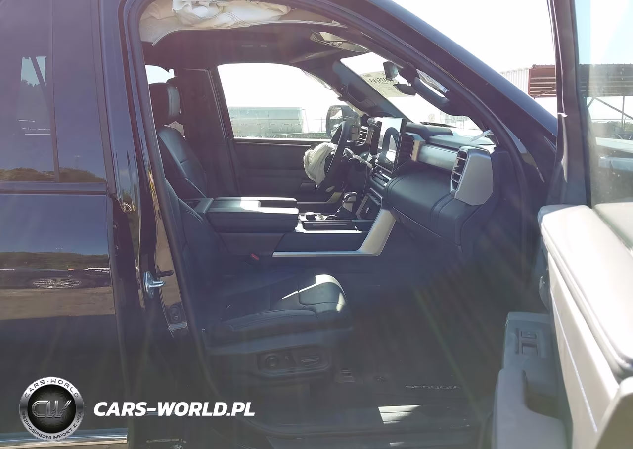 2026 Toyota Sequoia Platinum VIN:7SVAAABA1TX090774 - 5