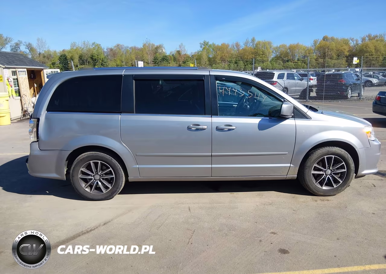 2017 Dodge Grand Caravan Sxt VIN:2C4RDGCG4HR673906 - 13